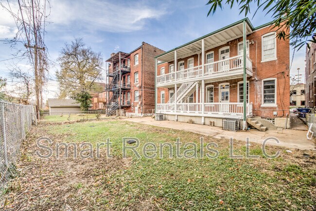 Building Photo - 3634 Shaw Blvd