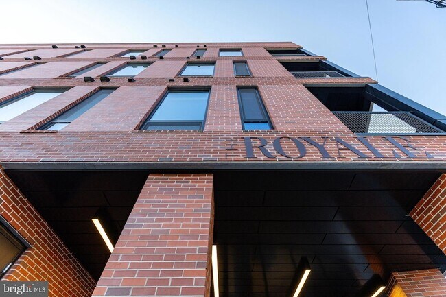 Building Photo - 6910 Ridge Ave