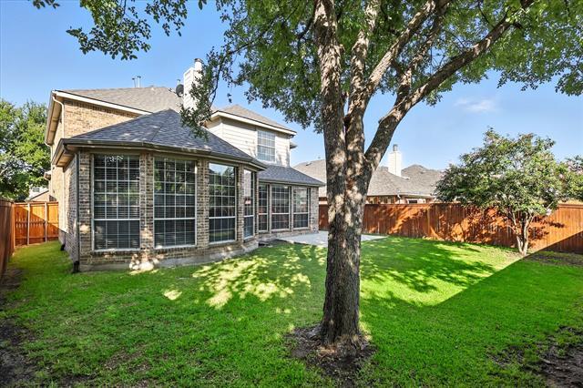 Building Photo - 8740 Dayton Dr