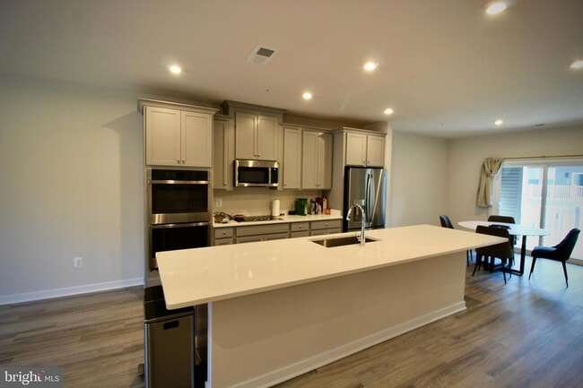 Building Photo - 4619 Olivine Dr