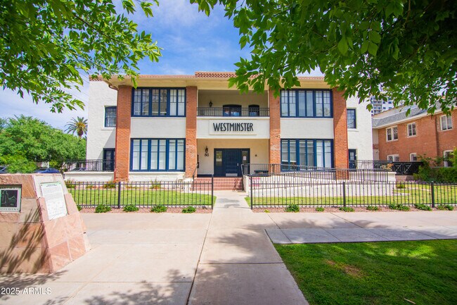 Building Photo - 845 N 2nd Ave