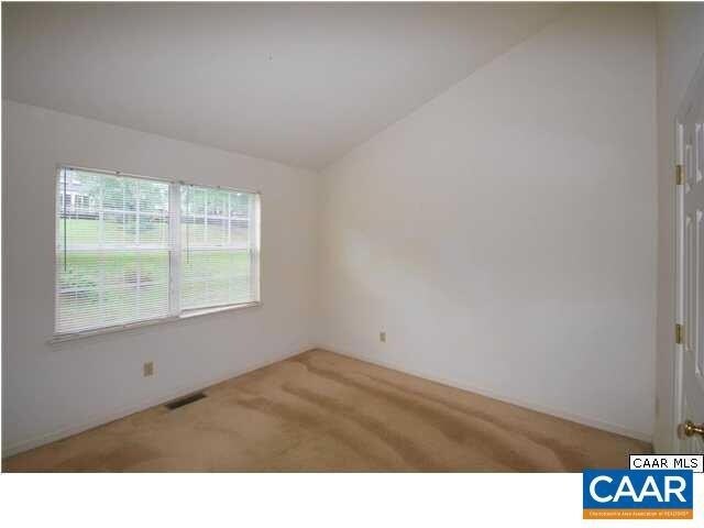 Building Photo - 1235 Maple View Dr