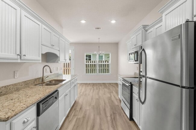 Building Photo - 120 Brandywine Rd