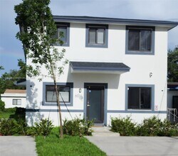 Building Photo - 8012 NW 14th Pl