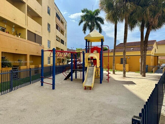 Building Photo - 14930 SW 82nd Terrace