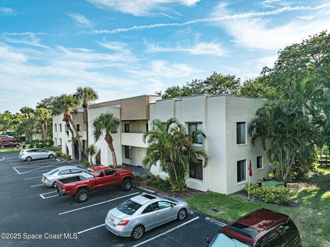 Building Photo - 200 International Dr