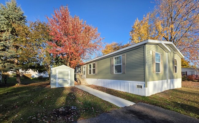 Building Photo - 3678 Hawthorne St