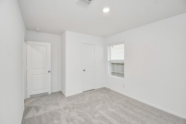 Building Photo - 1019 Gentle Nook Dr