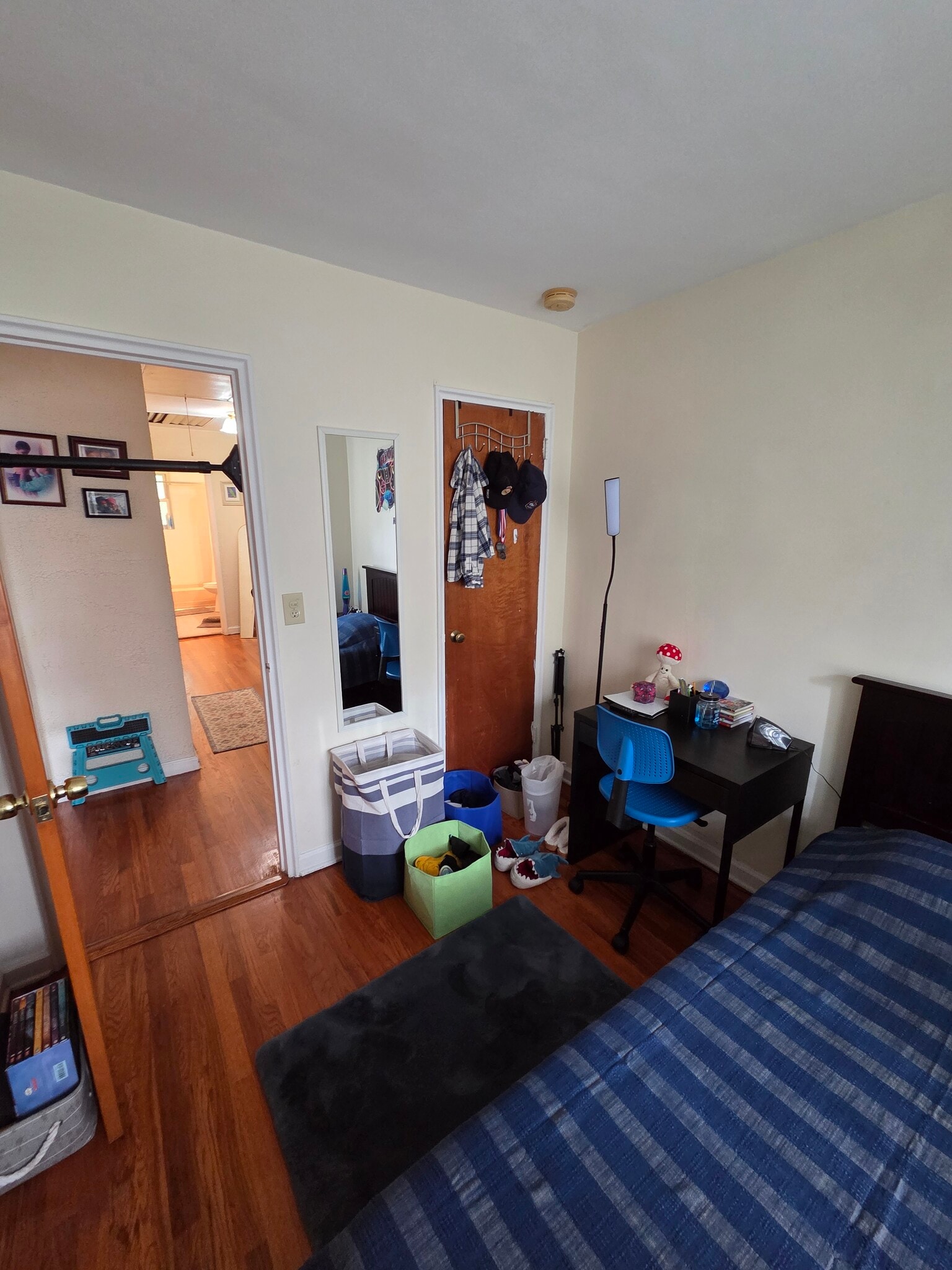 Building Photo - 552 Manor Ridge Rd