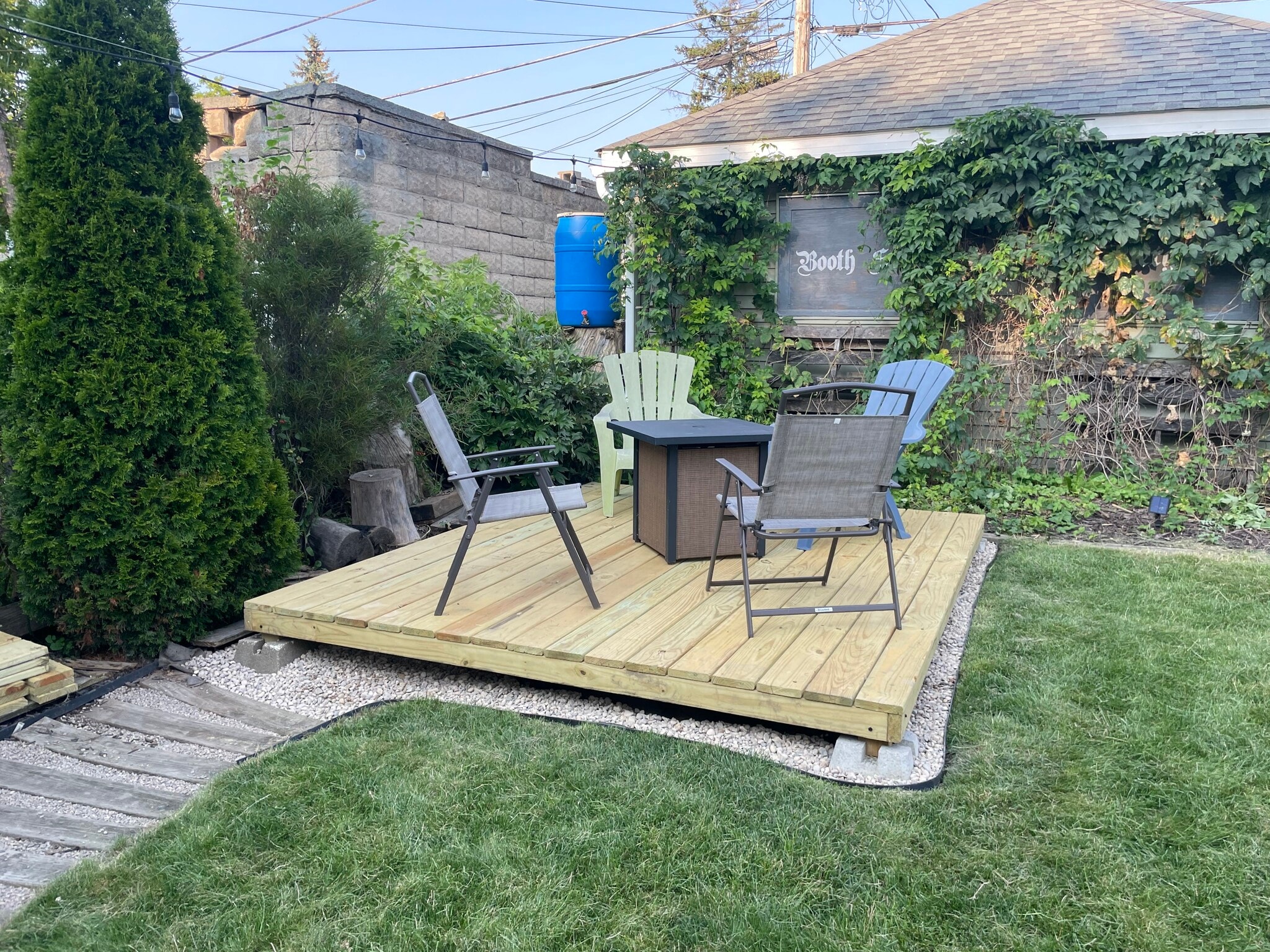 Deck - 3122 N Booth St