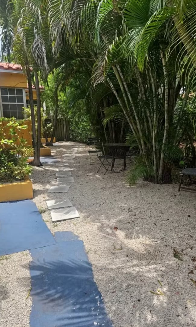 Building Photo - Villa Style Apartment 4410 / Unit 4410