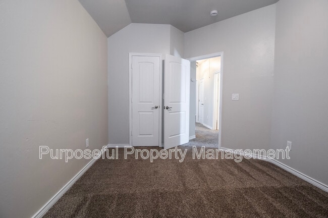 Building Photo - 9113 NW 86th Ct