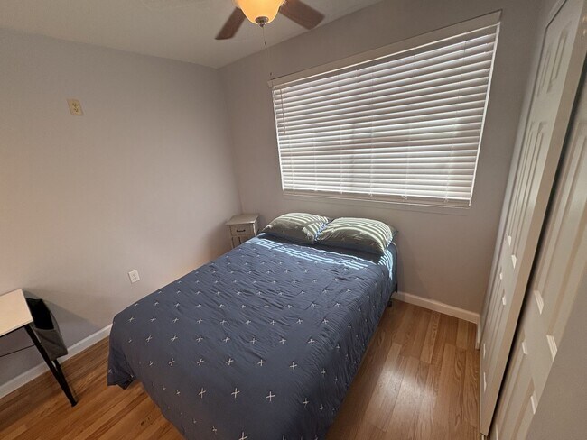 Building Photo - Beautiful furnished studio apartment