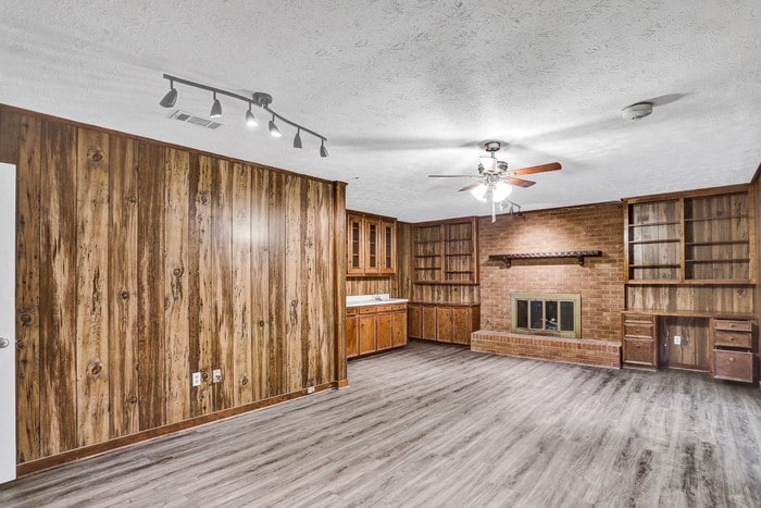 Building Photo - 222 Faith Hill St