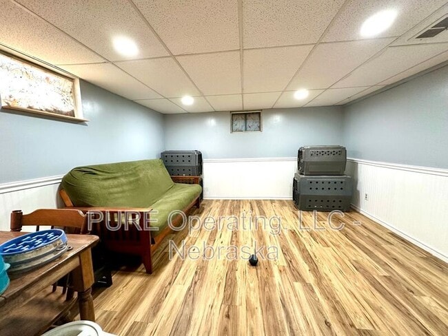 Building Photo - 5011 Miami St