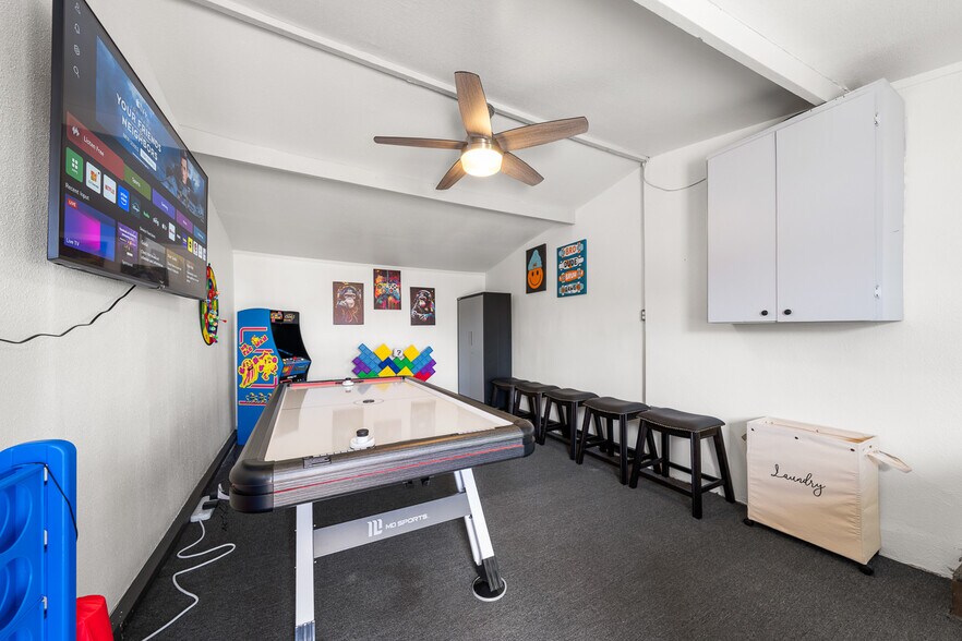 Building Photo - 376 Bonito Ave