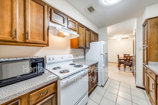 Building Photo - 4119 Medical Dr