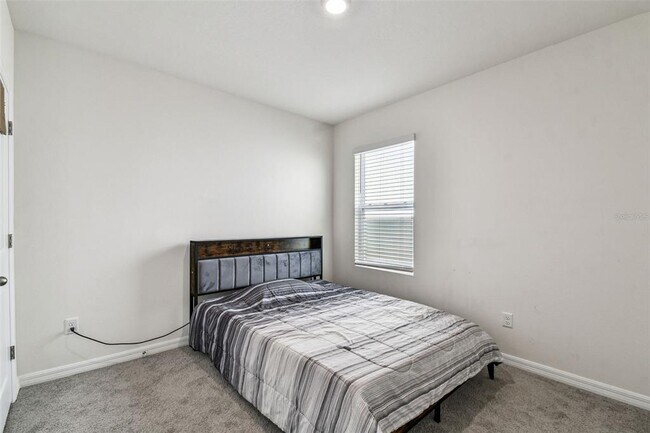 Building Photo - 33635 Field Maple Lp