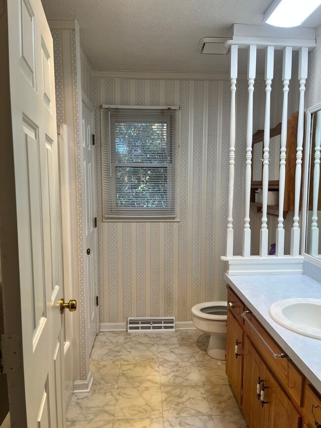 Building Photo - Beautifully secluded home right in the Vil...