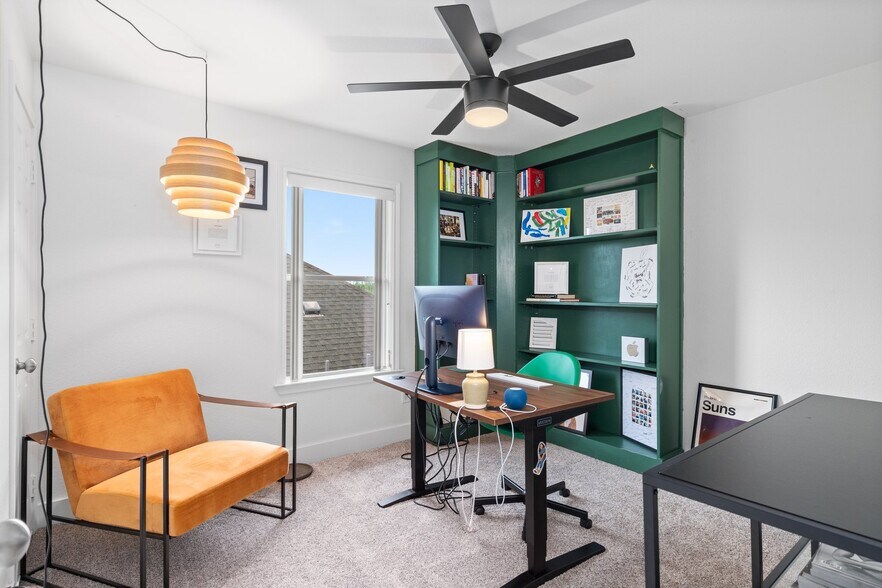 Building Photo - 13917 Fallsprings Way