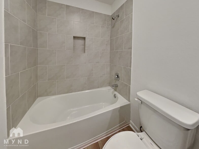 Building Photo - 10824 Quinn Ct