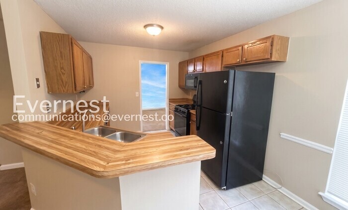 Building Photo - 6416 Phillips Creek Dr