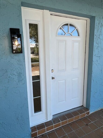 Building Photo - 710 Bayou Ave