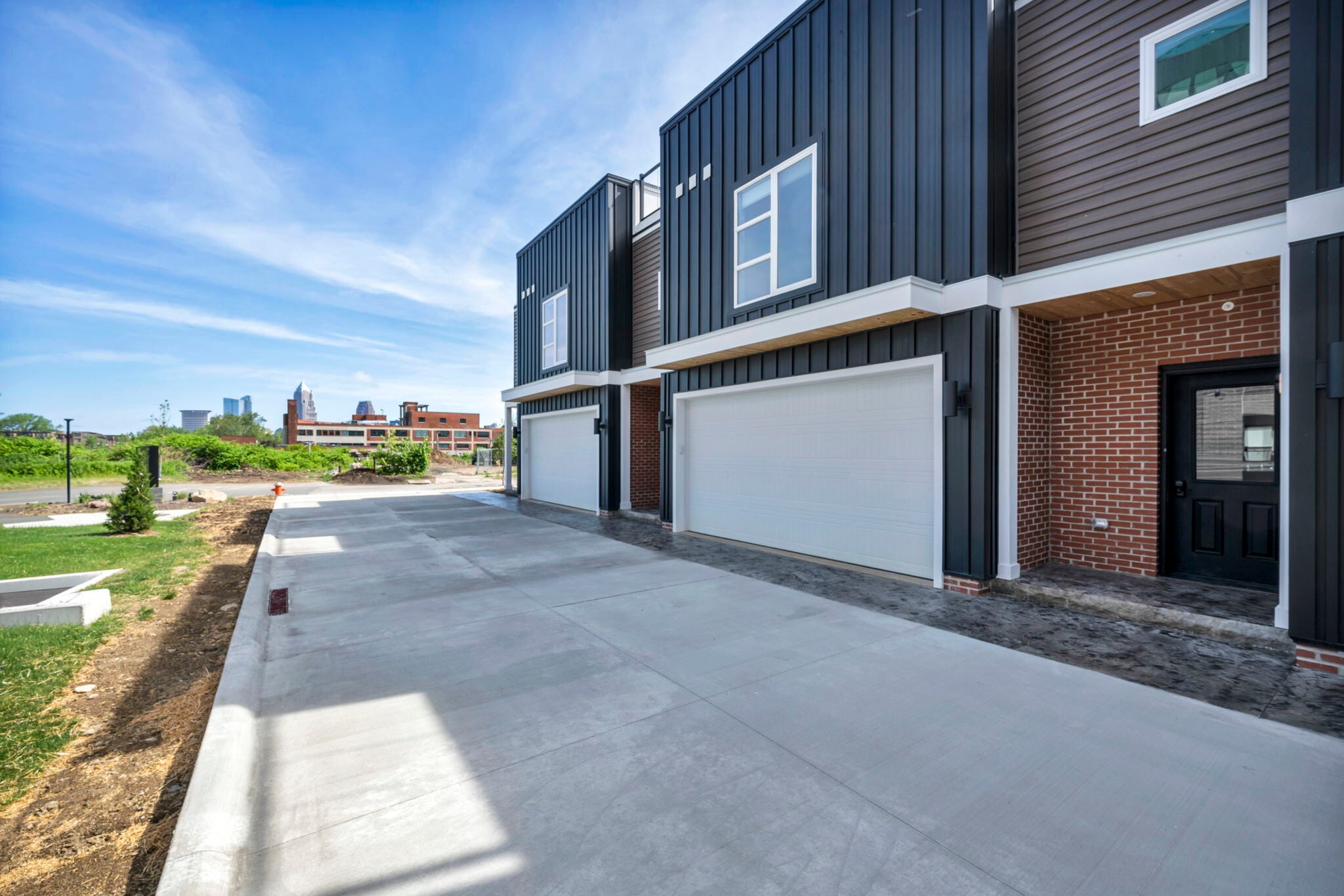 Building Photo - 1831 Brevier Ave
