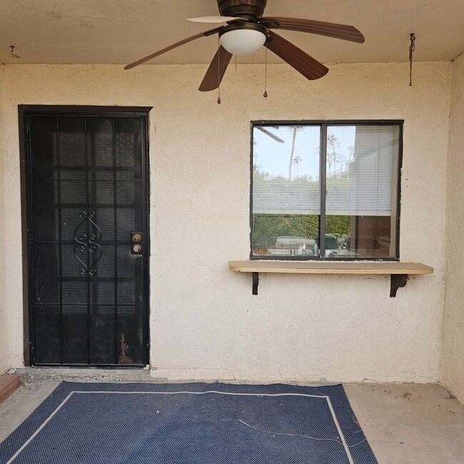 Building Photo - Yuma Corona for Rent!