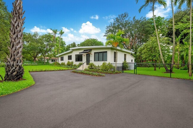 Building Photo - 8050 SW 98th Terrace
