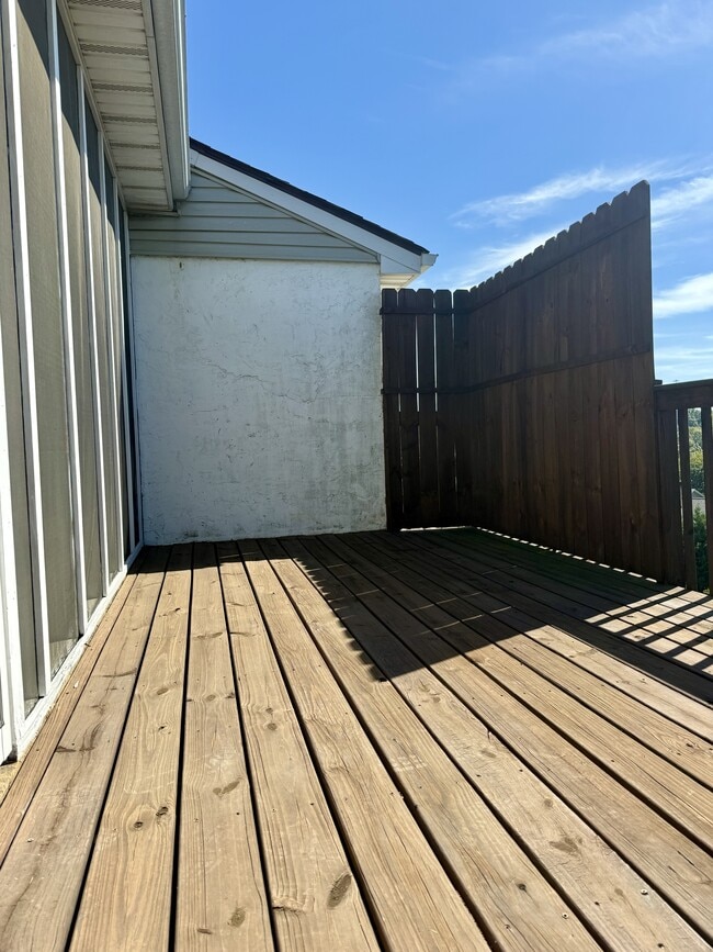 Building Photo - 5264 Blue Star Dr