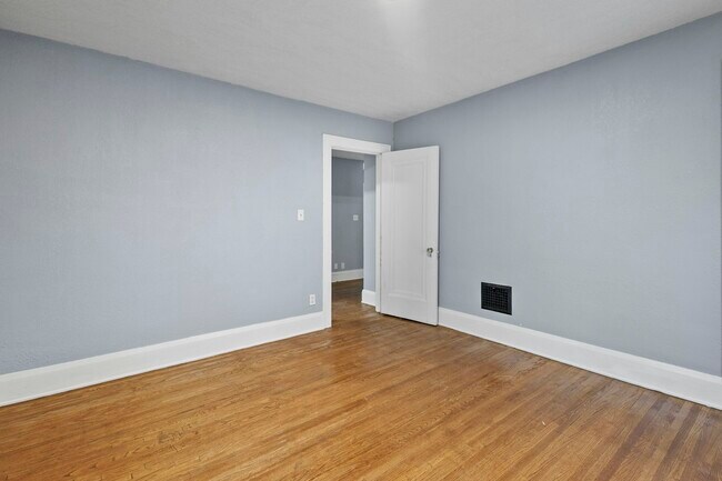 Building Photo - 1369 Wildwood Rd