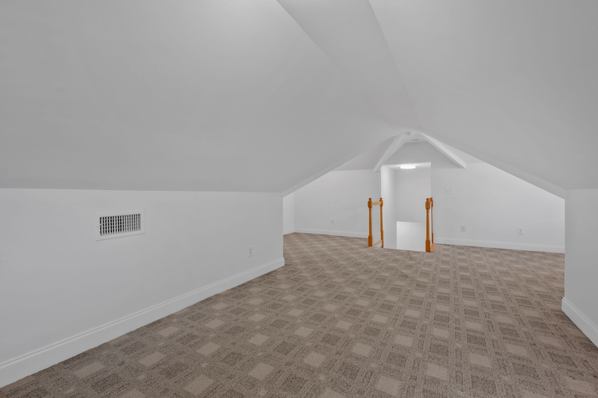 Building Photo - 614 Greene Dr