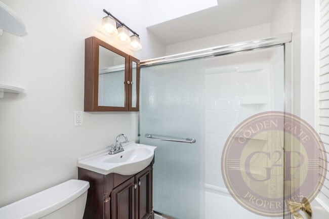 Building Photo - Rincon Hill - 3 BR, 2 BA House 1,164 Sq. Ft. - 3D Virtual Tour, Garage, Yard