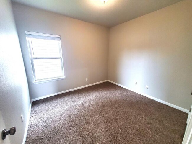 Building Photo - 101 Prosecco Path