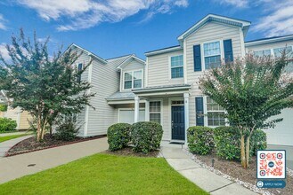 Building Photo - 1.5 Miles to Downtown Bluffton – Dive Into...