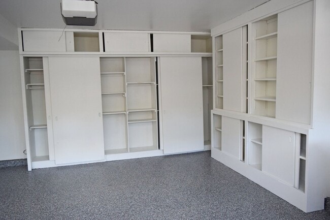 Building Photo - 8821 Via Andar