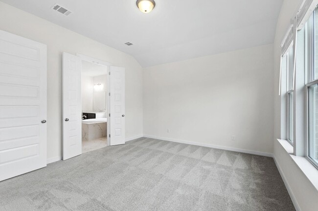 Building Photo - 150 Samuel Blair Pass