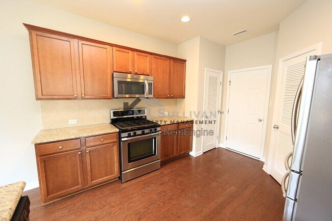 Building Photo - 1112 Garden Square Ln