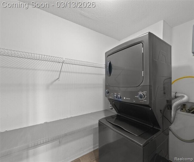 Building Photo - 101 Fieldcrest St