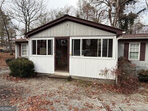 Building Photo - 265 Tanglewood Ln