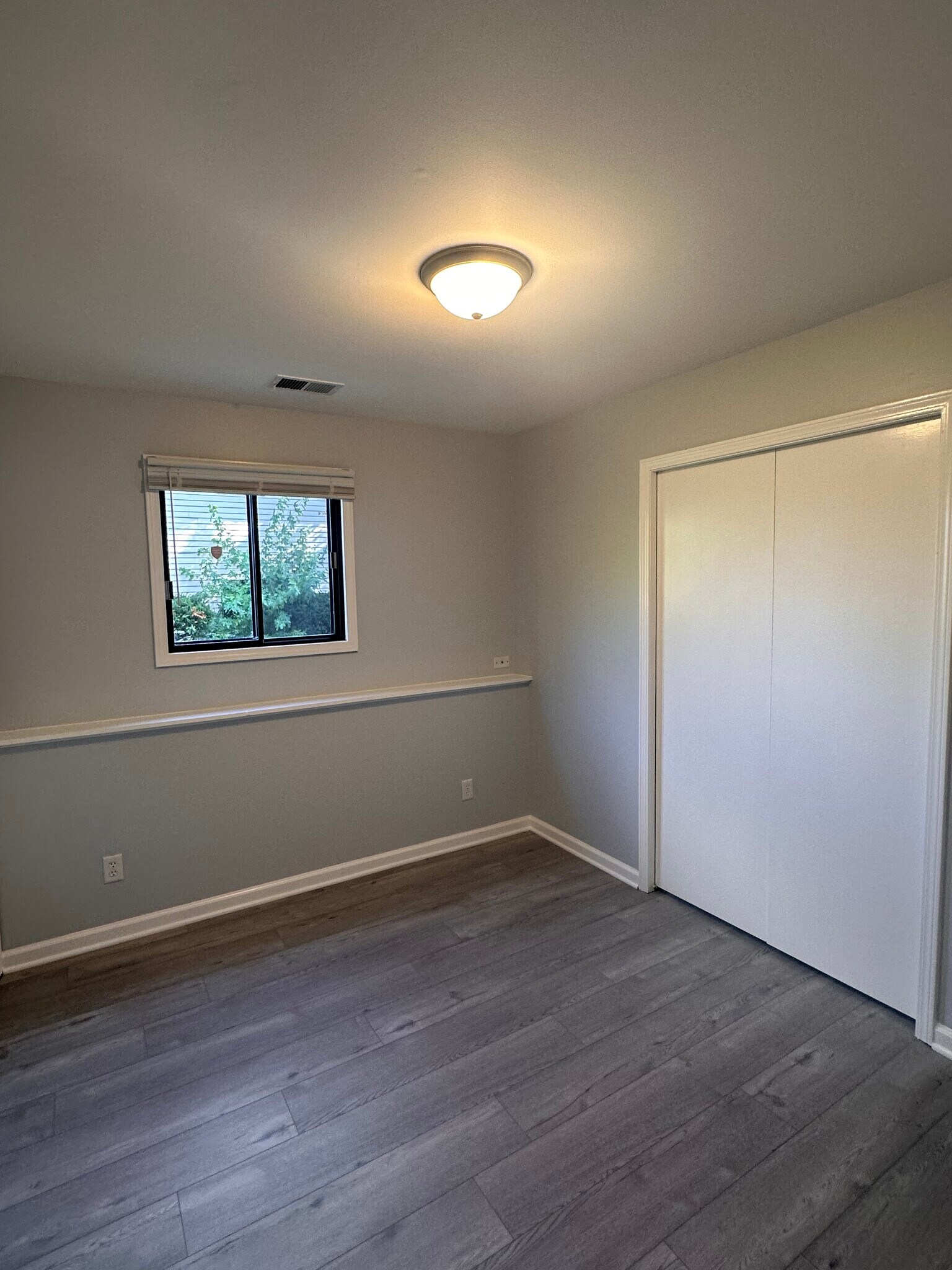 Building Photo - 3950 W 76th Ln