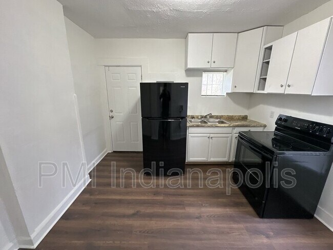 Building Photo - 3236 Winthrop Ave
