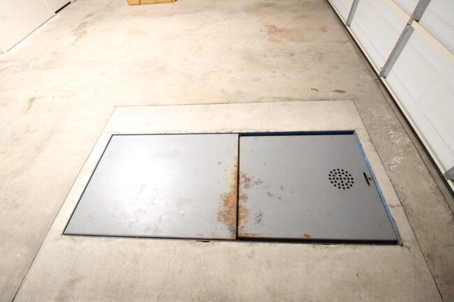 Building Photo - 1408 SW 23rd St