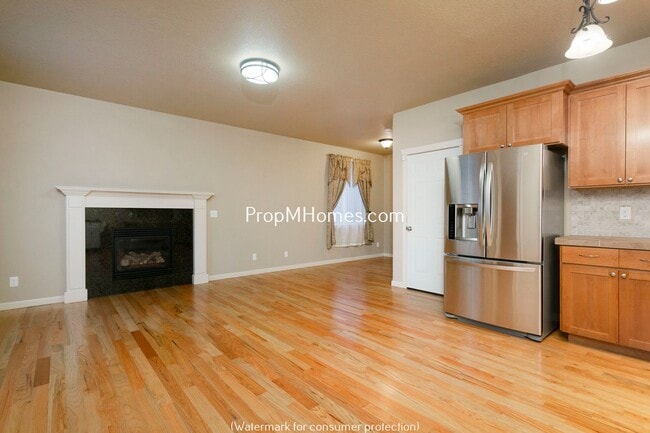 Building Photo - Charming Four Bedroom Home in Aloha on Quiet Cul-De-Sac!