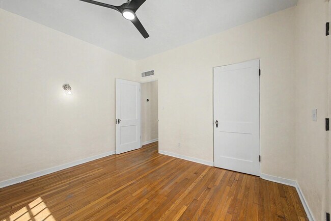 Building Photo - 311 West Campbell Ave