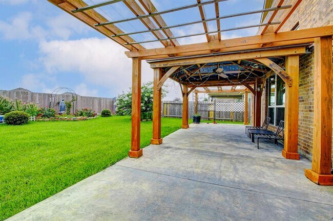 Building Photo - 20311 Towering Cypress Dr