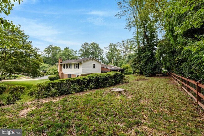 Building Photo - 615 Kearney Ct SW