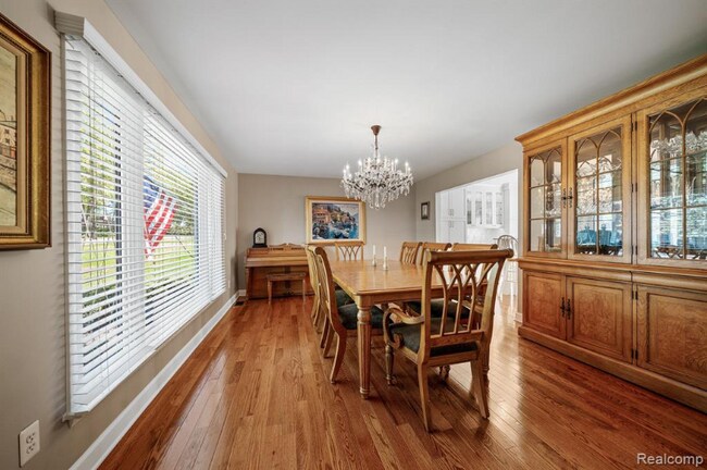 Building Photo - 2565 Alveston Dr