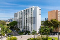 Building Photo - Residences at River Parc